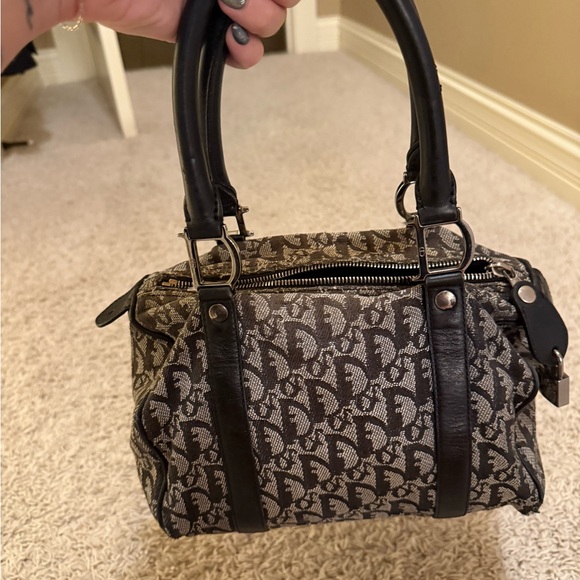 Christian Dior Monogram Handbag - Picture 14 of 16